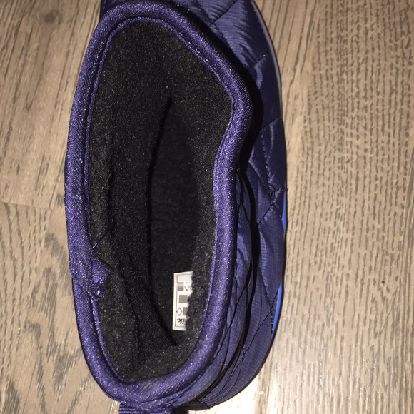 Kamik boys blue quilted slipper bootie Sz 3 NWT - Picture 9 of 9